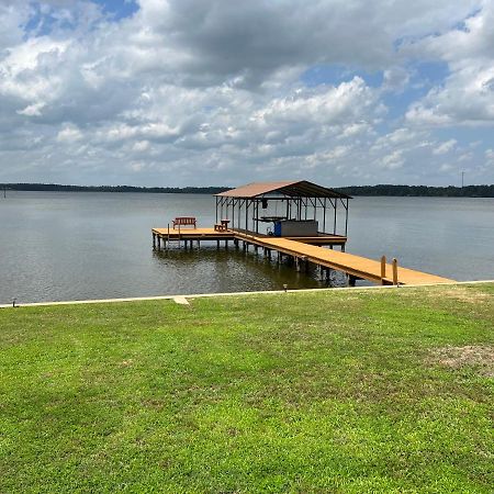 Lakefront Oasis With Private Boat Dock On Lake Palestine Coffee City Bagian luar foto