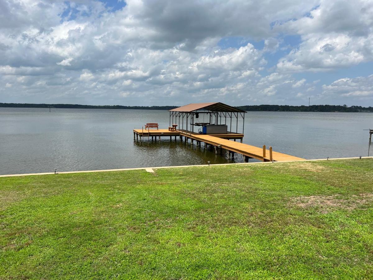 Lakefront Oasis With Private Boat Dock On Lake Palestine Coffee City Bagian luar foto