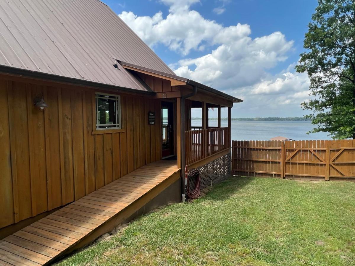 Lakefront Oasis With Private Boat Dock On Lake Palestine Coffee City Bagian luar foto